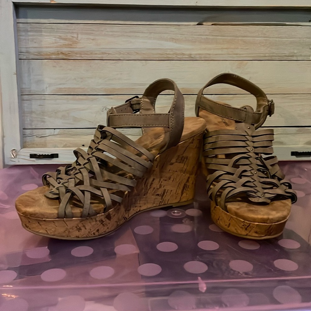 Maurice’s Wedge Sandals